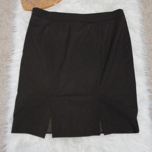 *NWT* Eccoci Brown Skirt - Picture 5 of 5